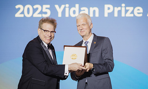 Uri Wilensky recieves Yidan Prize